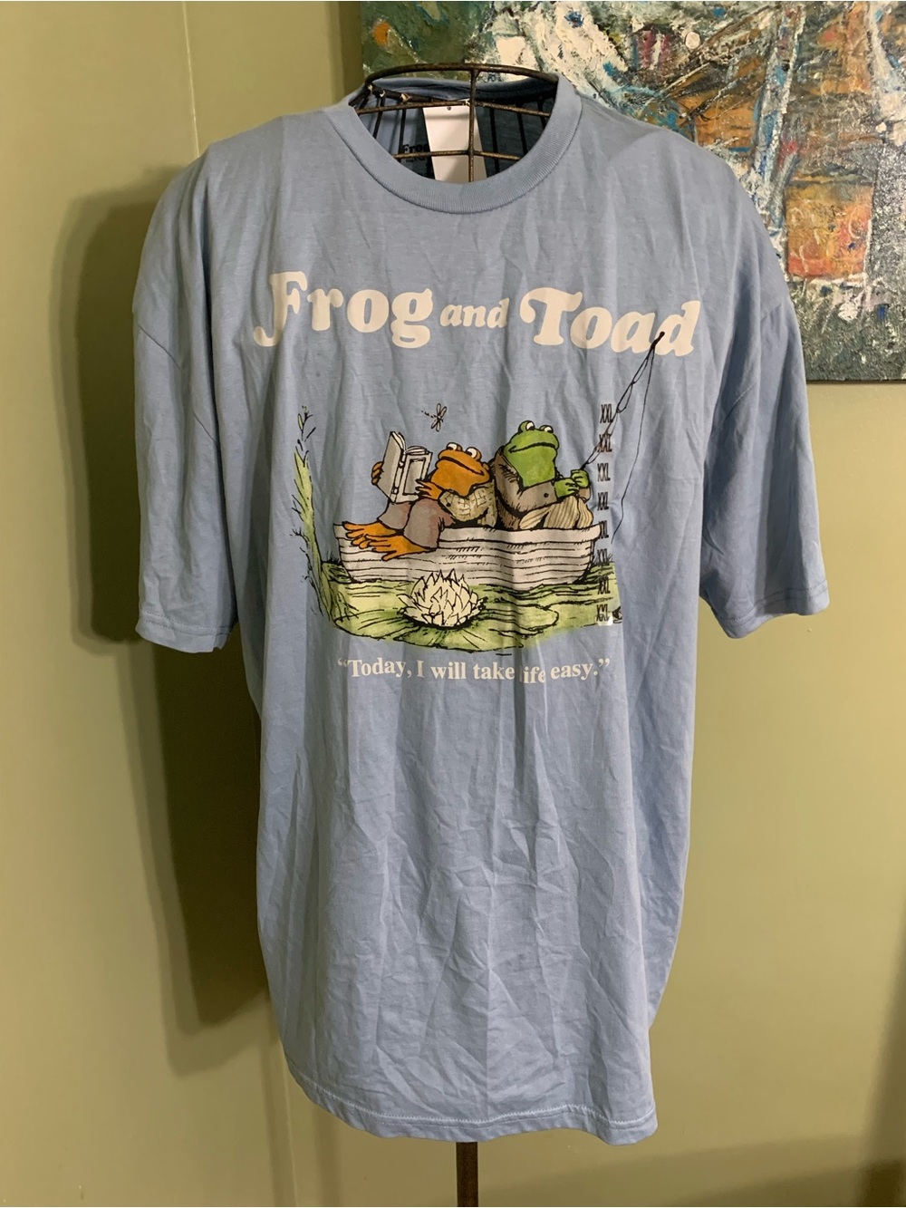 Frog and Toad T-shirt in size XXL.